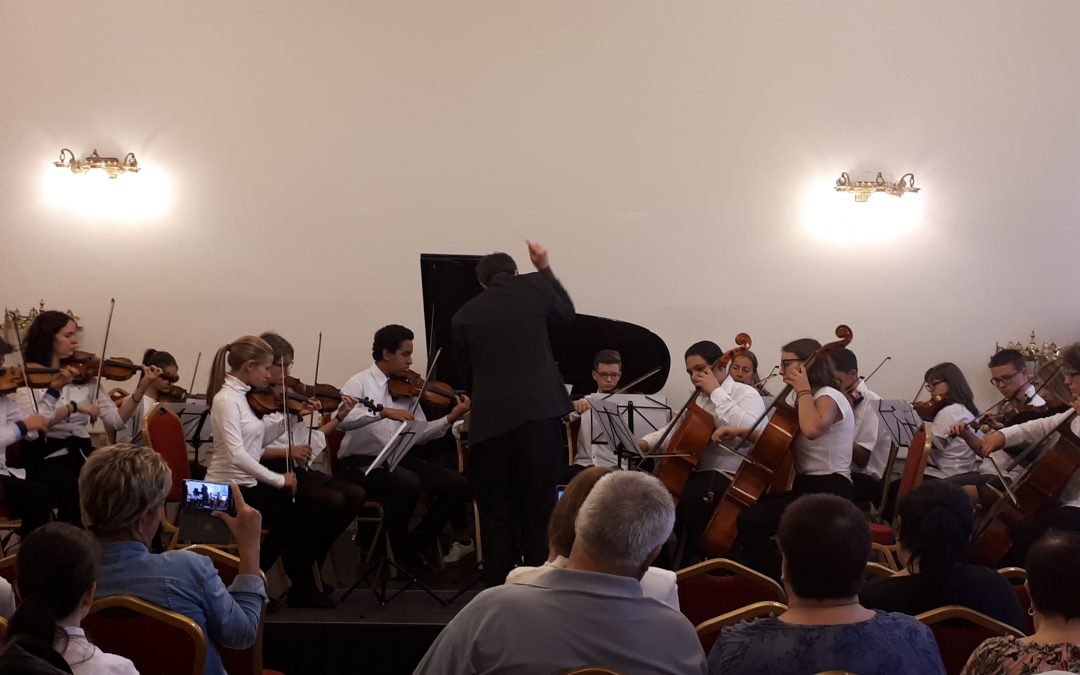 Zene Világnapi ünnepség a Molnár Antal Zeneiskolában